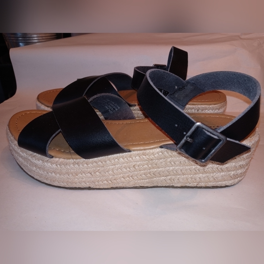 Rock & Candy by Zigi Deklana Strappy Espadrille platform Sandals 7.5